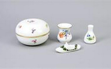 Mixed lot of four ornamental parts, Meissen, 20th