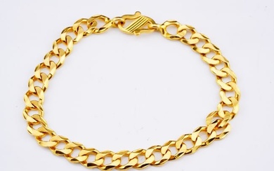 22K Yellow Gold Curb Chain Bracelet
