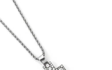 Diamond pendent necklace