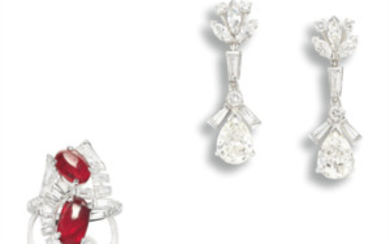 A Ruby and Diamond Ring, Circa 1939; and a Pair of Diamond Earrings, 紅寶石配鑽石戒指, 約1939年, 紅寶石共重約3.60克拉；及鑽石耳環一對 (2)紅寶石配鑽石戒指, 約1939年, 紅寶石共重約3.60克拉；及鑽石耳環一對 (2)
