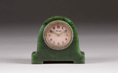 A NEPHRITE TABLE CLOCK Russian, Fabergé, early 20th