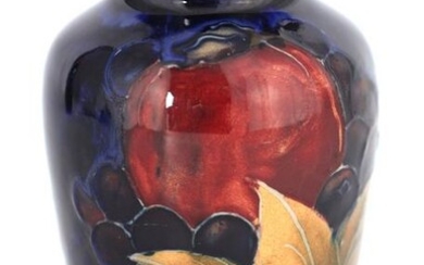A 1930S MOORCROFT SMALL SHOULDERED OVOID VASE deco