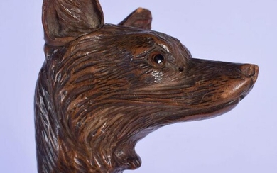 A 19TH CENTURY BAVARIAN BLACK FOREST CARVED WOOD