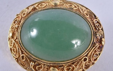A Chinese Silver Gilt and Jade Brooch. Stamped 925, 3 cm x 2.4cm, weight 9.8g