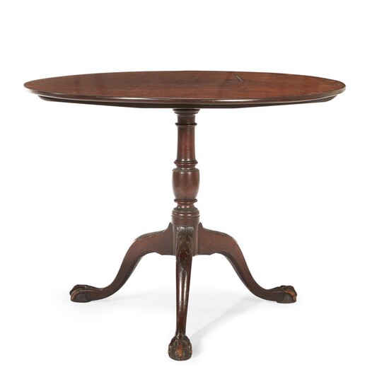 A George III Chippendale mahogany tilt-top table 18th century...