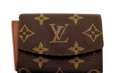 A LOUIS VUITTON wallet. Dimensions: 10 x 8 x 2 cm.