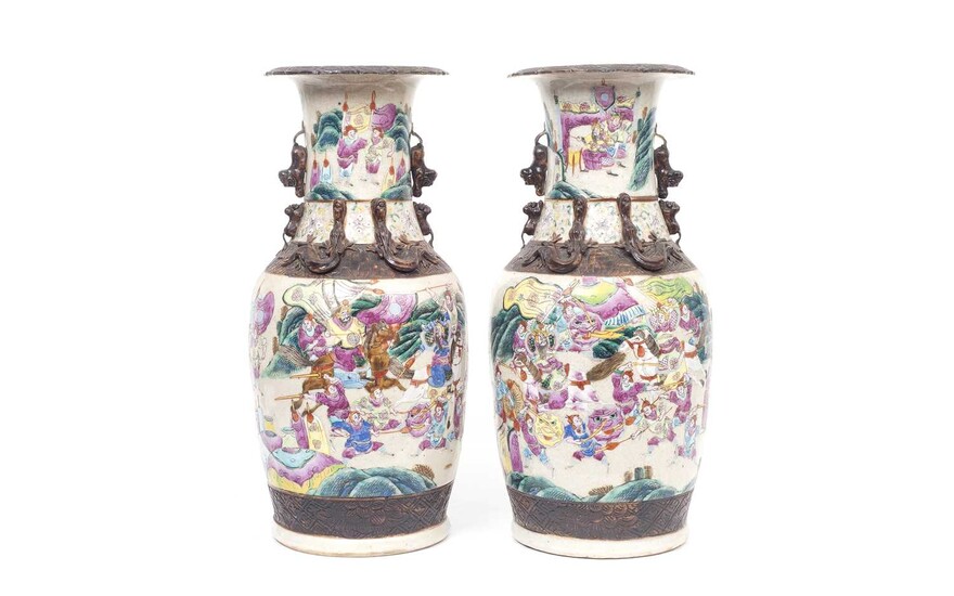 A PAIR OF LATE 19TH / EARLY 20TH CENTURY CHINESE CRACKLE GLAZED PORCELAIN VASES