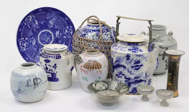 A group of Chinese blue and white export jars and ewers,19th and 20th century, comprising: two...