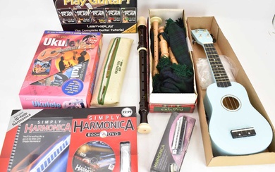 A mixed lot of mainly beginners musical instruments etc, comprising...