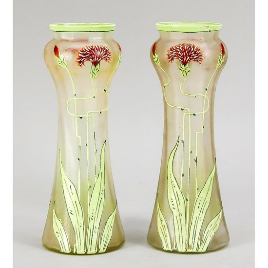 A pair of Art Nouveau vas