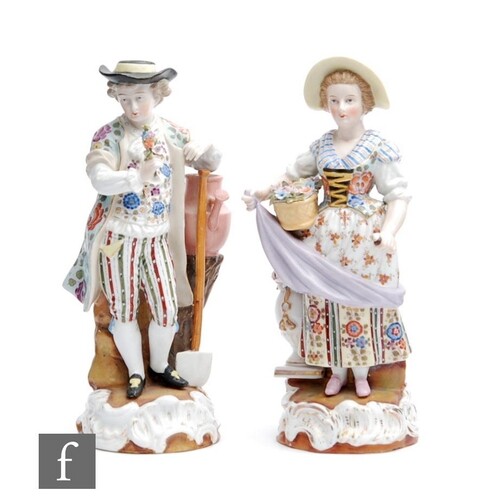A pair of late 19th to early 20th Century Sitzendorf figures...