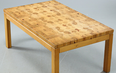 A pine coffee table, second half of the 20th century.