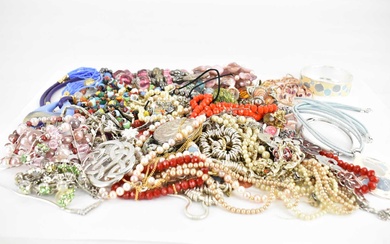 A quantity of modern and vintage costume jewellery to include...