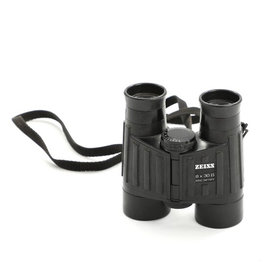 SOLD. A set of Carl Zeiss 8x30B binoculars. L. 12 cm. – Bruun Rasmussen Auctioneers of Fine Art