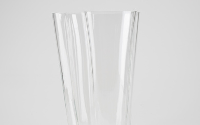ALVAR AALTO. A vase, model 3032, signed and dated 1987.