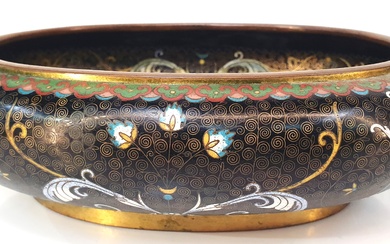 AN EARLY 20TH CENTURY CHINESE CLOISONNE CENSER BOWL