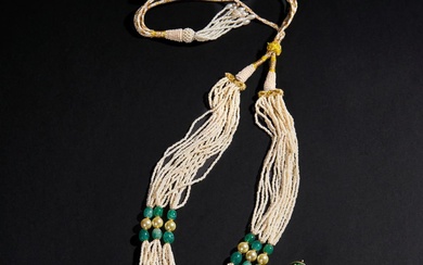 AN INDIAN GEM SET PEARL NECKLACE & EARRING SET, 20TH CENTURY