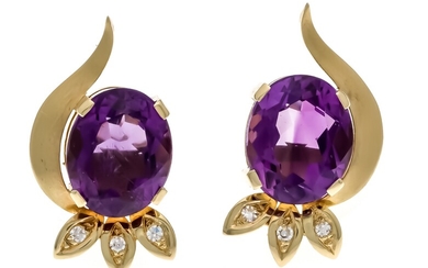 Amethyst-brilliant stud earrings GG 585/000, each with an oval fac. Amethyst 12 x 10 mm in very good color and purity, as well as 3 diamonds each, total 0.12 ct TW / VS, length 24 mm, 7.4 g