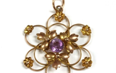 An Edwardian gold amethyst pendant