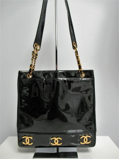 "CHANEL" Shopper bag in patent leather