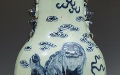 Chinese Blue and White Porcelain Baluster Base, 19th