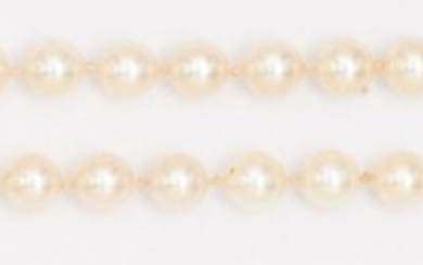 Collier composé d’un rang de perles de culture.... - Lot 44 - Gros & Delettrez