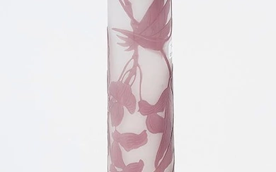 Gallé. Vase à long col et base aplatie en verre gravé à l'acide de tiges...