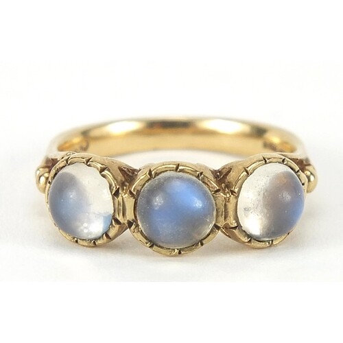 Georgian style 9ct gold cabochon moonstone ring, size O, 3.9...