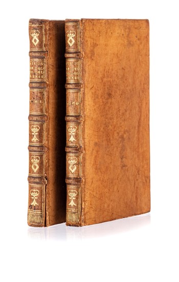 HARBIN. Histoire du droit héréditaire de la Couronne de Grande Bretagne. La Haye, 1714. 2 vol. in-8° reliés plein veau blond