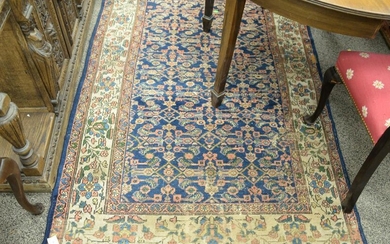 Hamadan Oriental area rug, 4' x 6'. Estate of Tom &