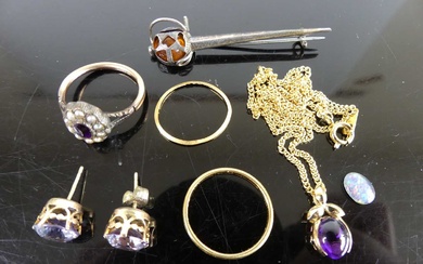 Lot details Mixed lot to include yellow metal, amethyst and...