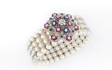 Lotto composto da bracciale rigido costituito da fili di perle coltivate diametro 6,0/5,5 mm intercalati...