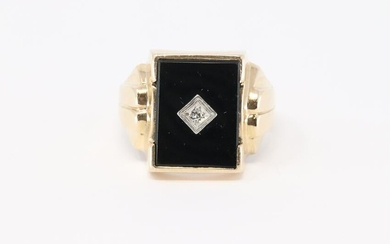 Men's Art Deco Diamond Ring