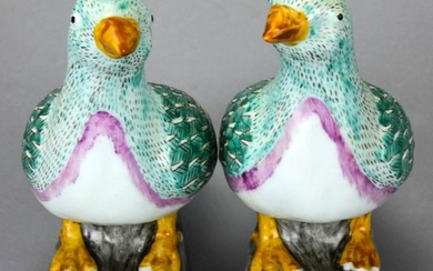 Pair Chinese Hand Painted Porcelain Pigeon Statues