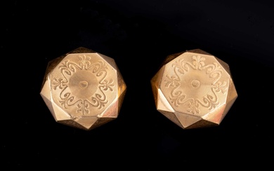 Paire de boutons de manchette en or (18 carats soit 750/1000e), Maître orfèvre : Jeune...