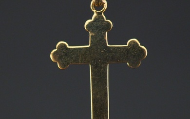 Pendentif en forme de croix en or jaune. 2,3 x 1,8 cm Poids. 1,75 g