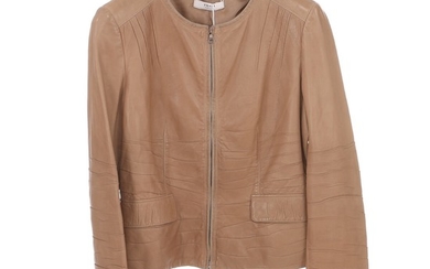Prada: A brown leather jacket with a zipper on the front, two pockets, a rounded neckline and brown fabric lining inside. Size 46 (IT)