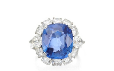 Sapphire and diamond ring (Anello in zaffiro e diamanti), Bulgari