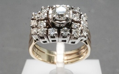 Tested 10-Karat Yellow-Gold Diamond Ring (center diamond approx .50 ct), 5.95 gross dwt, Size: 7-1/2