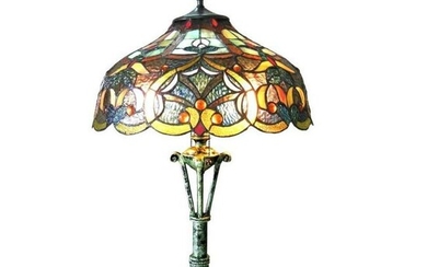 Tiffany Style Stained Art Glass Lamp