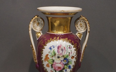 Vase balustre en porcelaine de Paris blanche... - Lot 144 - Jonquet