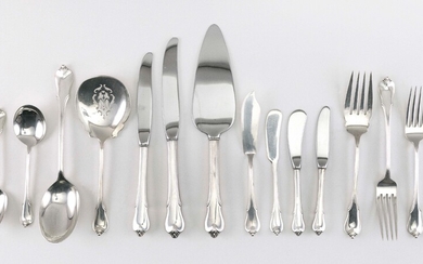 WALLACE "GRAND COLONIAL" STERLING SILVER FLATWARE SERVICE