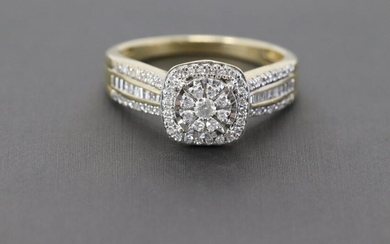 Womens Diamond Ring.