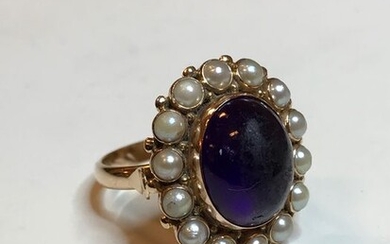 14 kt. Yellow gold - Ring - 8.64 ct Amethyst 13.4 x 10.6 mm - Pearls
