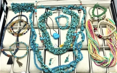 [18] Eighteen Assorted Turquoise and Beaded Jewelry