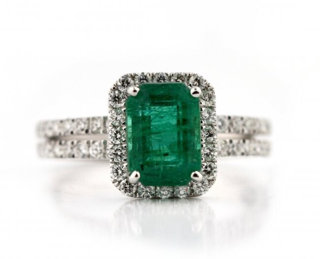 18K Diamond and Emerald Ring