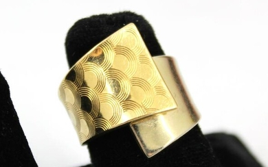 18K Yellow Gold Modern Split Shank Ring