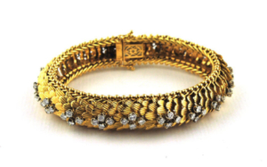 Rare BVLGARI 1960's Designer Diamond Snake Bracelet, with tot. +/-3.50ct set on 18k Yellow Gold - Signed Bvlgari