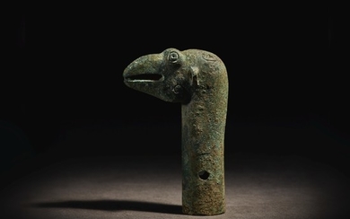A VERY RARE ARCHAIC BRONZE FINIAL WARRING STATES PERIOD - HAN DYNASTY