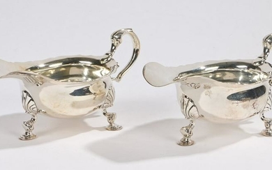 Pair of Edward VII silver sauce boats, London 1902